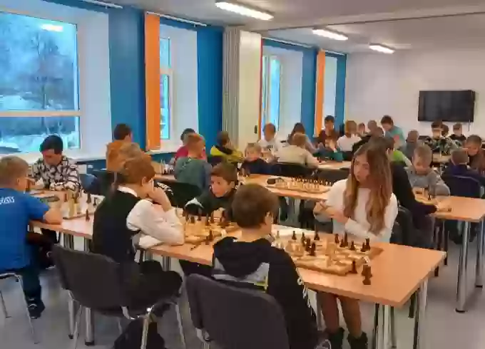 Pēc trīs gadu pārtraukuma notiek Latgales jauniešu šaha līgas komandu čempionāts šahā