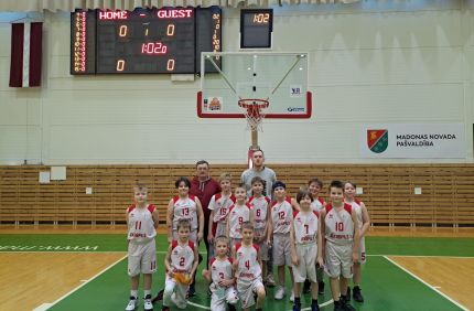 LJBL MINI Balcia kauss U10 vecuma grupām