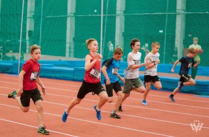 Sportland U10 un U12 sacensību mirkļi no LVS arhīva