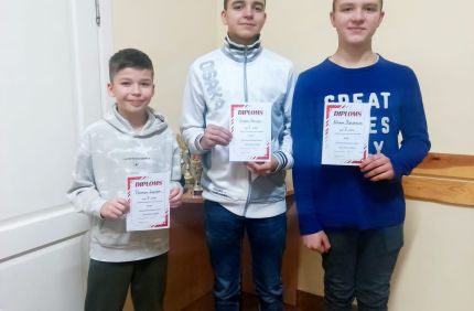 Skolu sporta sacensības šahā
