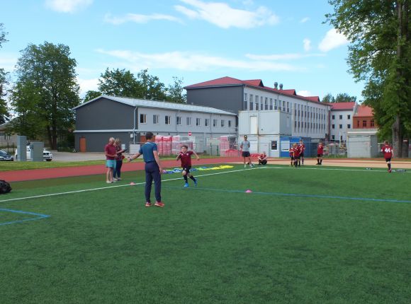 Fotomirkļi no kontrolnormatīvu pārbaudījumiem