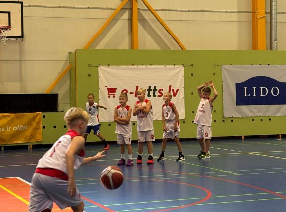 A. Kraukļa piemiņas turnīra fotomirkļi no sportistu privātajiem arhīviem