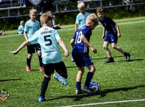 Futbola turnīrs DOBRECOVA CUP 2026