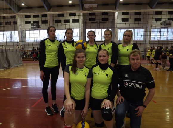 Skolu jaunieši un jaunietes uzsāk volejbola sacensības
