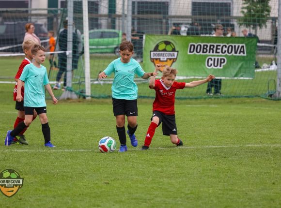 Futbola turnīrs DOBRECOVA CUP 2026