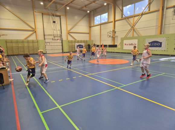 A. Kraukļa piemiņas turnīra fotomirkļi no sportistu privātajiem arhīviem