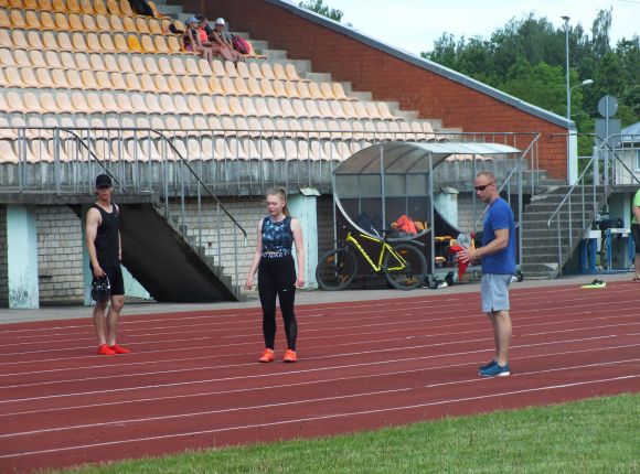 Kontrolnormatīvi vieglatlētikas nodaļas audzēkņiem