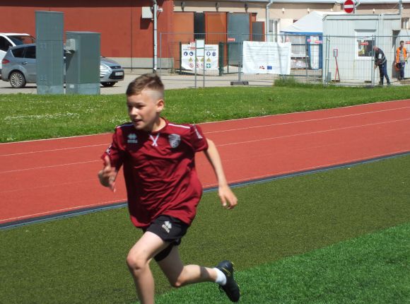 Kontrolnormatīvi futbola nodaļas audzēkņiem