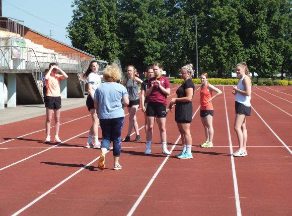 Kontrolnormatīvi handbola nodaļas audzēknēm