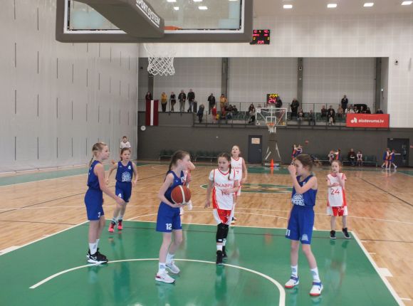 LJBL MINI Balcia kauss U10 vecuma grupām