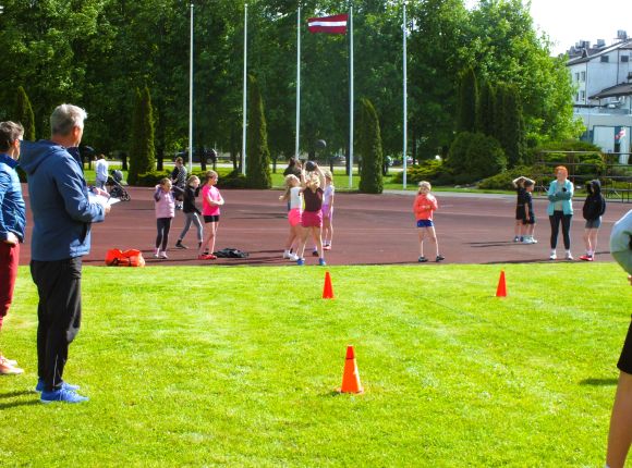 Pārcelšanas fiziskie kontrolnormatīvi vieglatlētikas audzēkņiem_25.05.2026.
