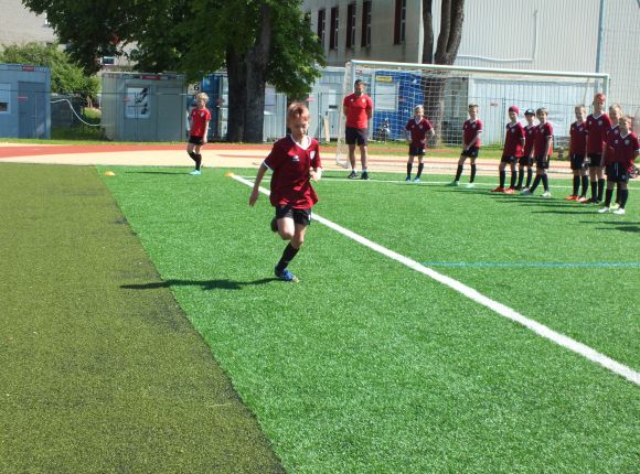 Kontrolnormatīvi futbola nodaļas audzēkņiem