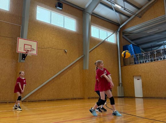 Skolu sports volejbolā_17.-18.02.2026.