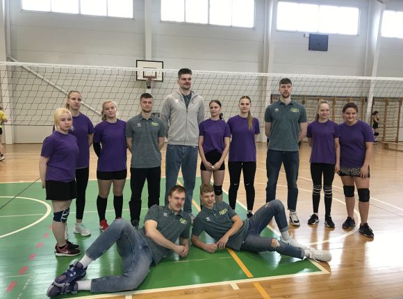 TOP kauss volejbolā pamatskolas vecuma grupai