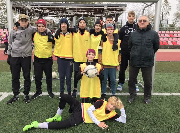 Uzvaras izcīna Jēkabpils 2.vidusskolas un Jēkabpils 3.vidusskolas futbolisti