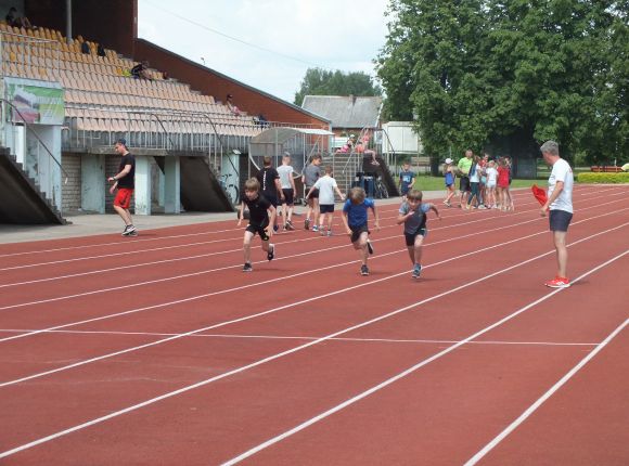 Kontrolnormatīvi vieglatlētikas nodaļas audzēkņiem