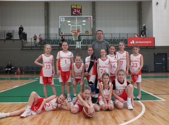 LJBL MINI Balcia kauss U10 vecuma grupām