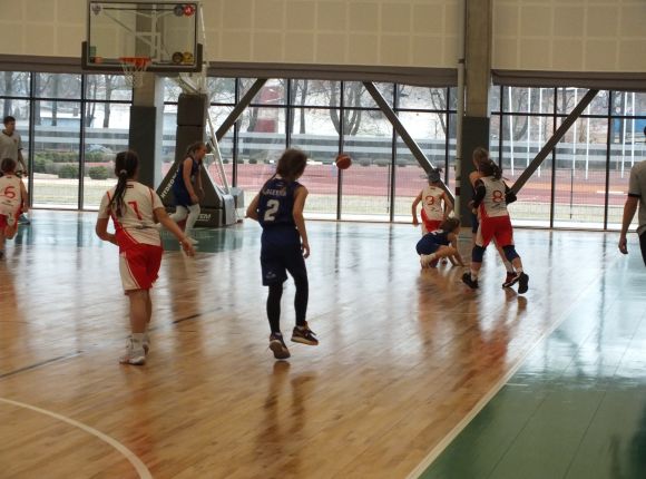LJBL MINI Balcia kauss U10 vecuma grupām