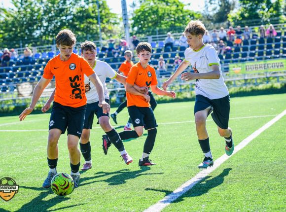 Futbola turnīrs DOBRECOVA CUP 2026