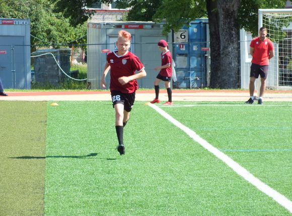 Kontrolnormatīvi futbola nodaļas audzēkņiem