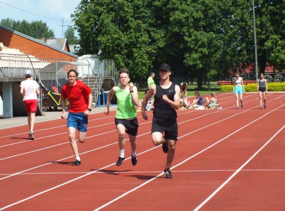Kontrolnormatīvi vieglatlētikas nodaļas audzēkņiem