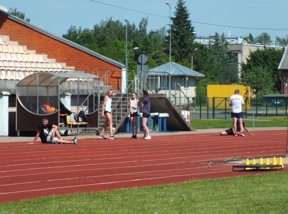 Kontrolnormatīvi vieglatlētikas nodaļas audzēkņiem