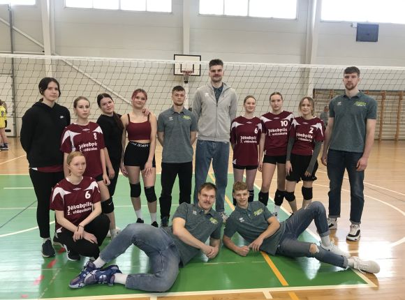 TOP kauss volejbolā pamatskolas vecuma grupai