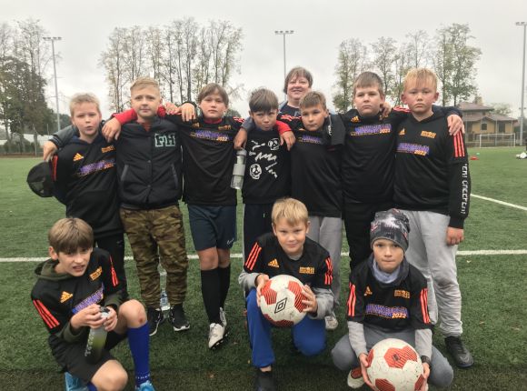 Futbols_02_10