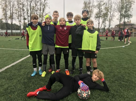 Futbols_02_10