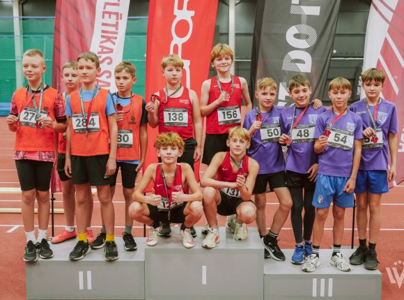 Sportland U10 un U12 sacensību mirkļi no LVS arhīva