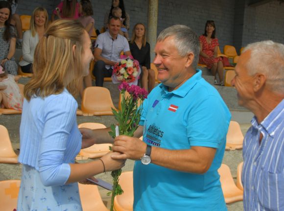 Izlaidums V20 programmas absolventiem (25.08.2022.)