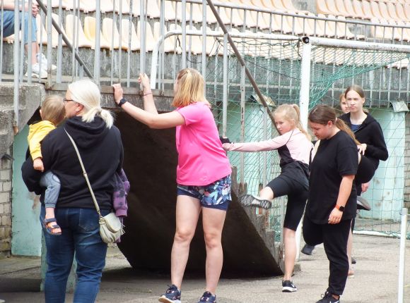 Fotomirkļi no kontrolnormatīvu pārbaudījumiem
