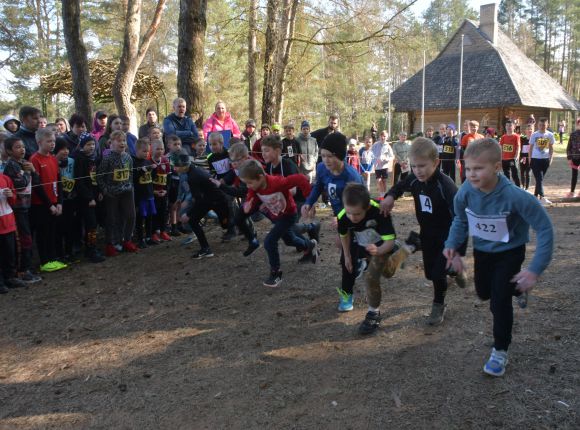 Skolu sporta pavasara kross