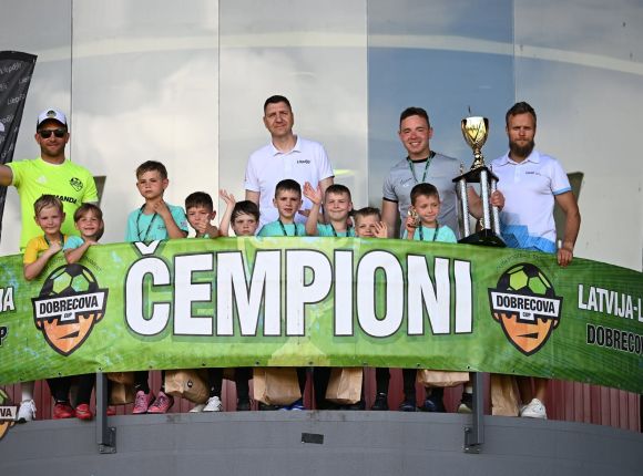 Futbola turnīrs DOBRECOVA CUP 2026
