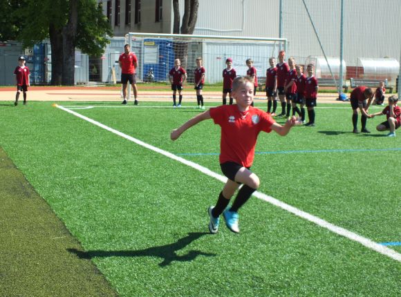 Kontrolnormatīvi futbola nodaļas audzēkņiem