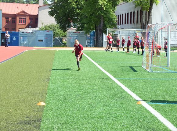 Kontrolnormatīvi futbola nodaļas audzēkņiem