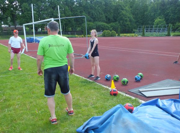 Kontrolnormatīvi vieglatlētikas nodaļas audzēkņiem