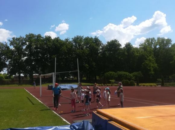 Kontrolnormatīvi handbola nodaļas audzēknēm