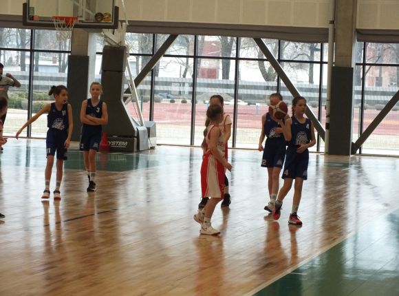 LJBL MINI Balcia kauss U10 vecuma grupām