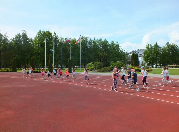Fotomirkļi no kontrolnormatīvu pārbaudījumiem
