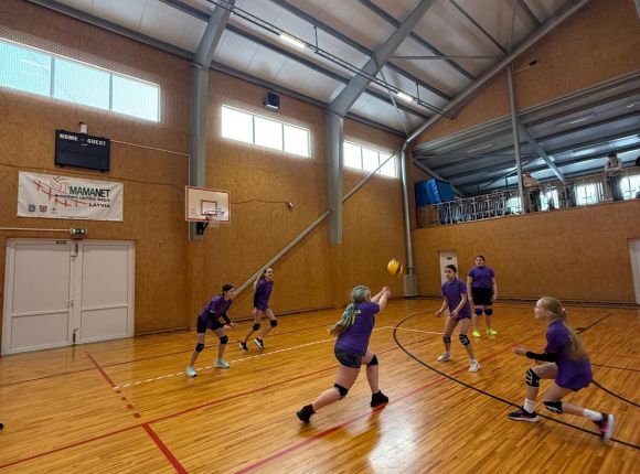 Skolu sports volejbolā_17.-18.02.2026.