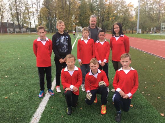 Skolu sports_futbols_08.10.2020.