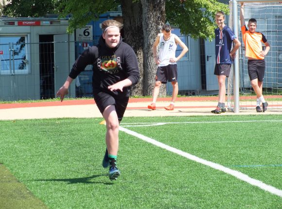 Kontrolnormatīvi futbola nodaļas audzēkņiem