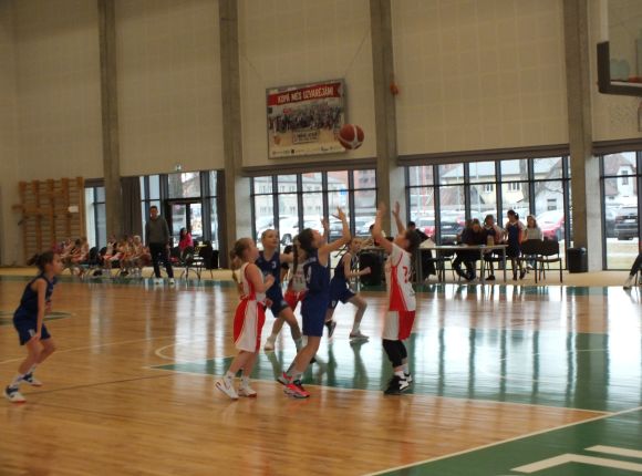 LJBL MINI Balcia kauss U10 vecuma grupām