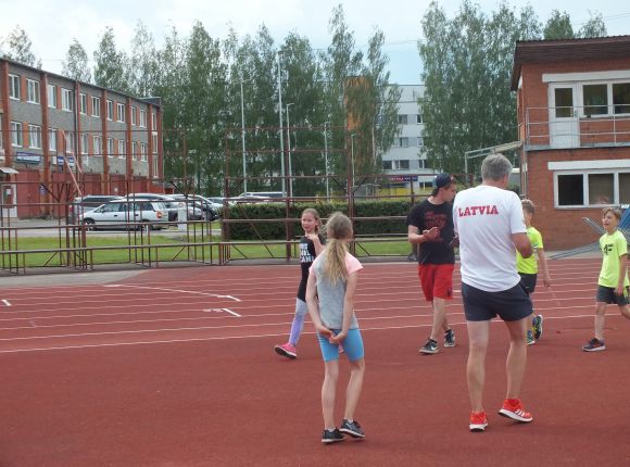 Kontrolnormatīvi vieglatlētikas nodaļas audzēkņiem