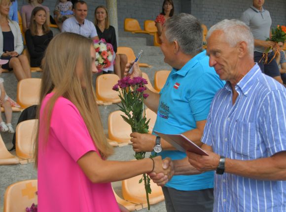Izlaidums V20 programmas absolventiem (25.08.2022.)
