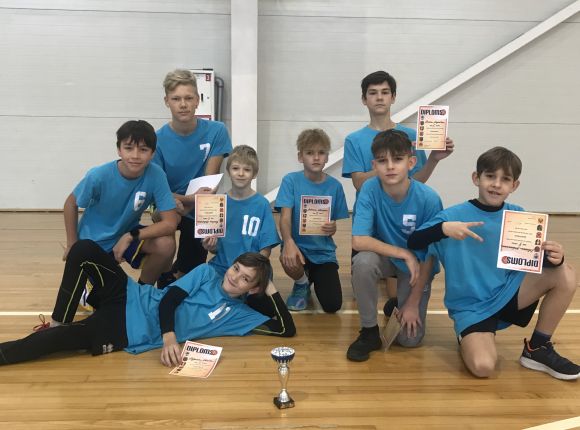 Basketbols mazo skolu grupā