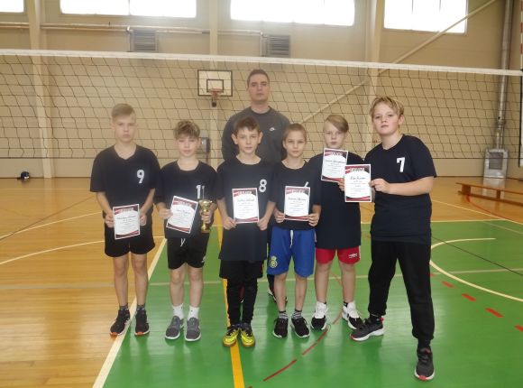 Jēkabpils 2.vidusskola pārliecinoši uzvar abās grupās