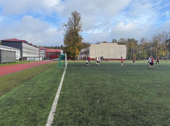 Skolu futbols_8.-9.klase_06.10.2026.