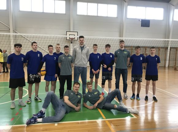 TOP kauss volejbolā pamatskolas vecuma grupai
